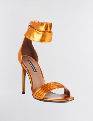 BCBGMAXAZRIA Suji Metallic Sandal Topuklu Ayakkabılar Altın | UKR25395